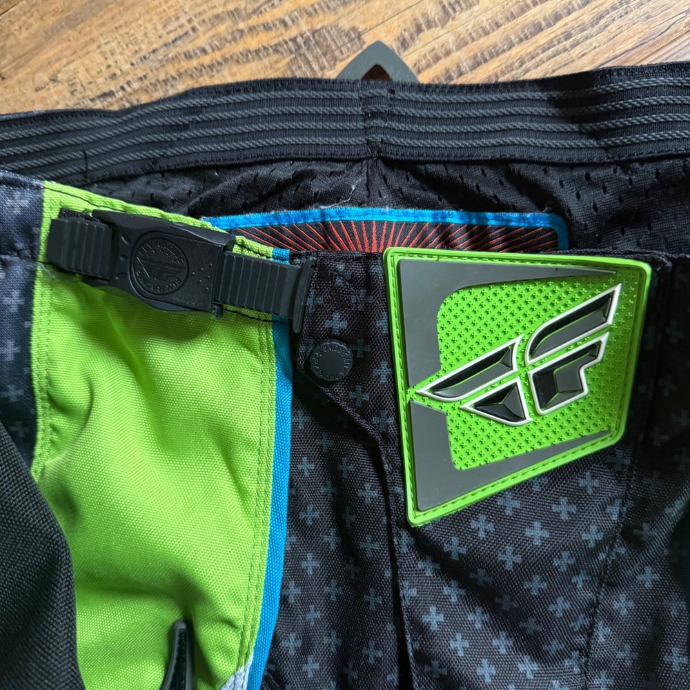 Fly Racing F-16 Motocross Pants Mens 30 Green Black MX Dirt Bike Gear BMX - Picture 5 of 12
